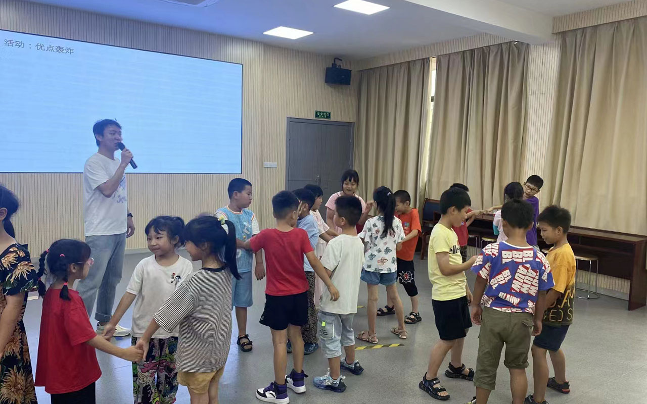 肇东龙观乡中心学校